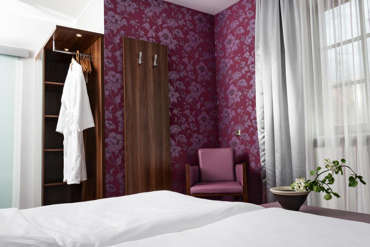 Akzent Hotel Laupheimer Hof Dış mekan fotoğraf