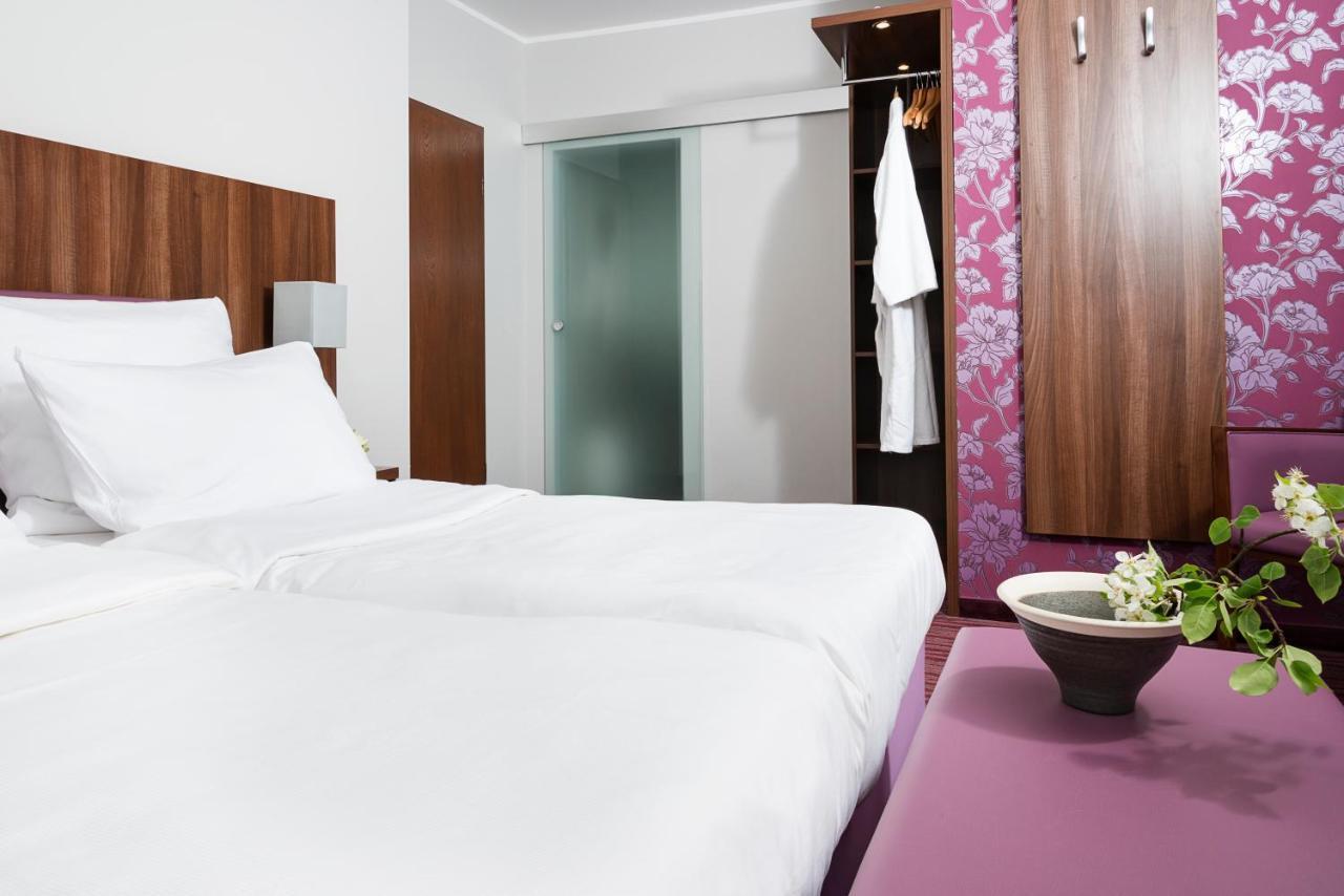 Akzent Hotel Laupheimer Hof Dış mekan fotoğraf